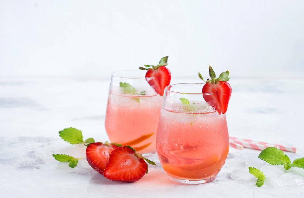 Imagem - Hidratação no verão: 6 receitas de bebidas refrescantes e pouco calóricas